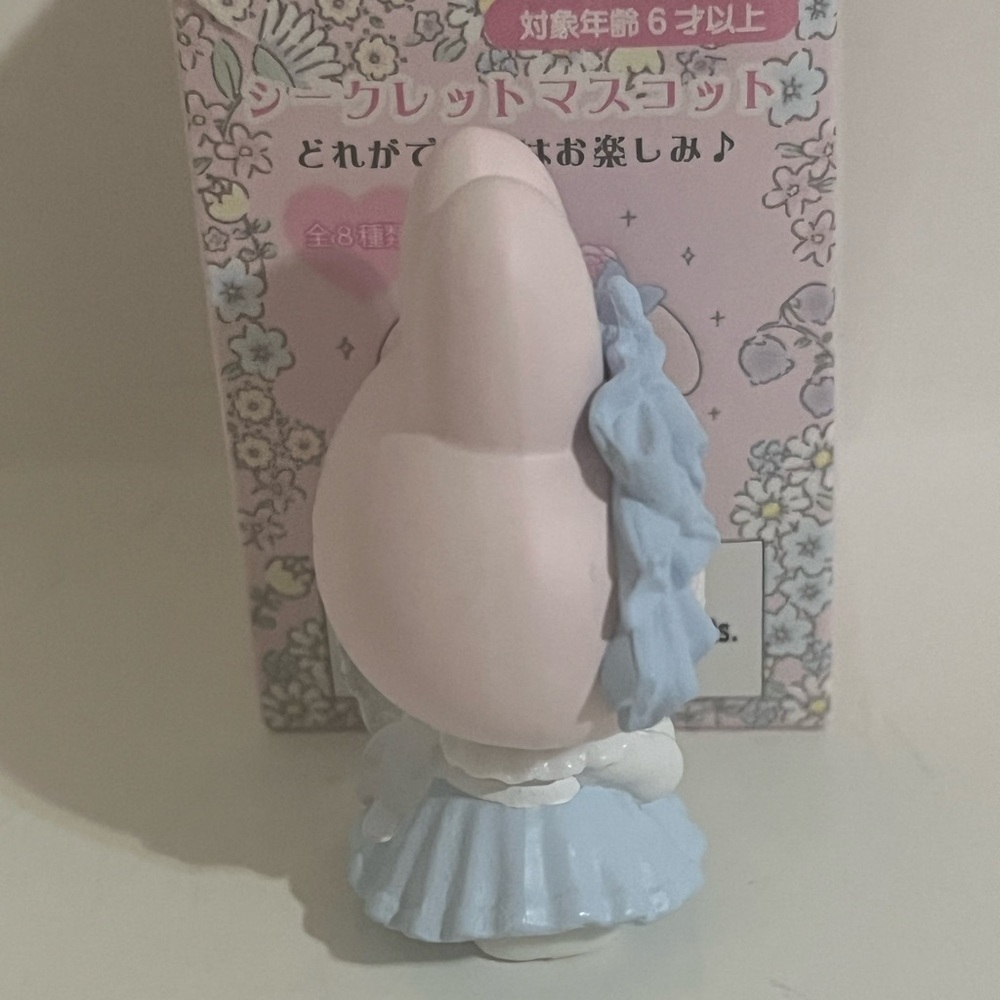 My Melody 50th Anniversary Snow Fairy Blind Box Figure (Japan) - Picture 4 of 7